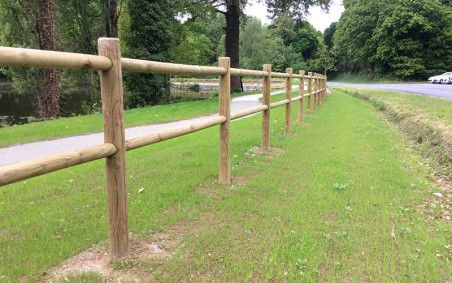 CLÔTURE EN BOIS EXTÉRIEUR ST MICHEL POUR COLLECTIVITÉ
AMENAGEMENT EXTÉRIEUR EN BOIS POUR ESPACE VERT