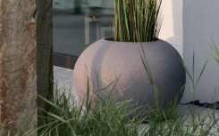 BAC A PLANTES EN FORME DE GALET, POT POLYETHYLENE EXTERIEUR DECORATIF