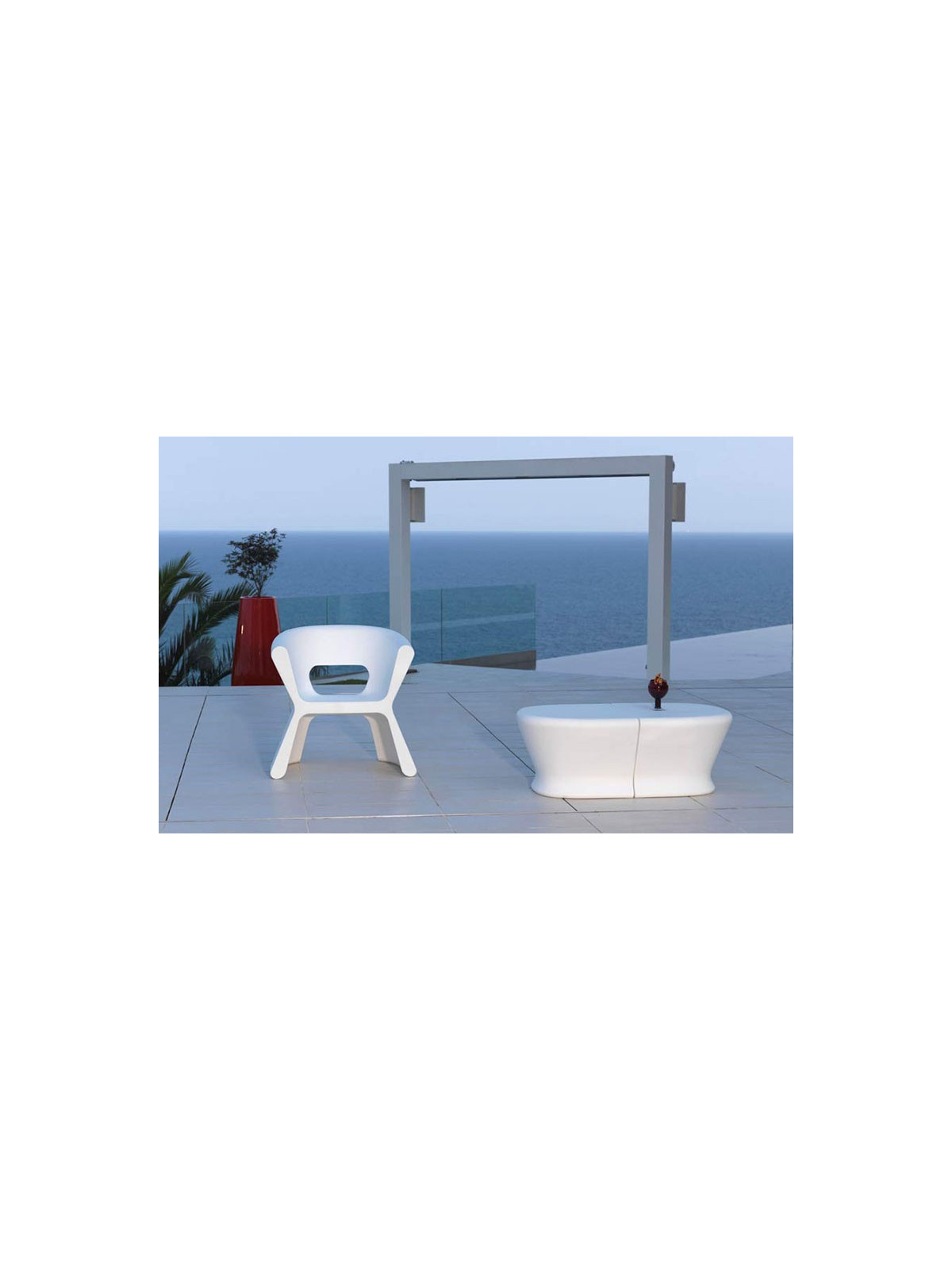 Table tabouret design PAL en polyéthylène rotomoulé pour terrasse professionnelle