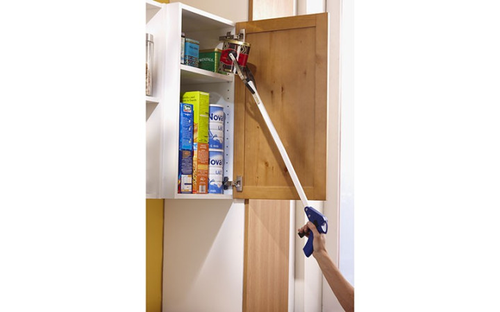 PINCE RAMASSE DECHETS PERMET DE RAMASSER LES DETRITUS