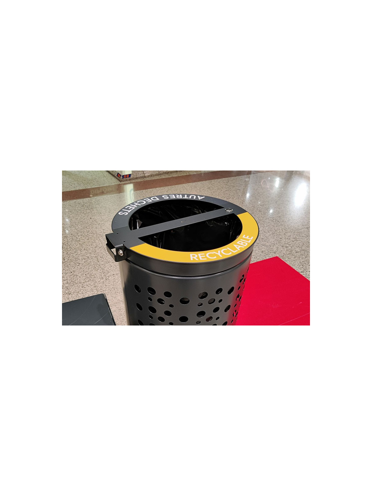 CORBEILLE ACIER OLYMPE BI-FLUX
CORBEILLE INTÉRIEURE ACIER 2 x 60 L 
RECYCLAGE ET TRI SÉLECTIF DES DÉCHETS