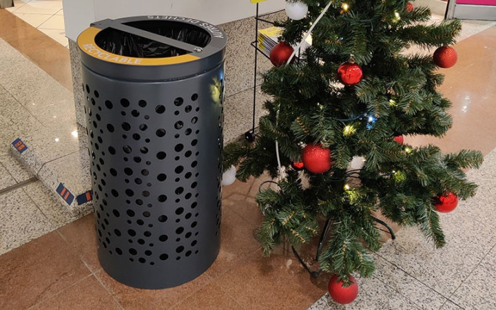 CORBEILLE ACIER OLYMPE BI-FLUX
CORBEILLE INTÉRIEURE ACIER 2 x 60 L 
RECYCLAGE ET TRI SÉLECTIF DES DÉCHETS