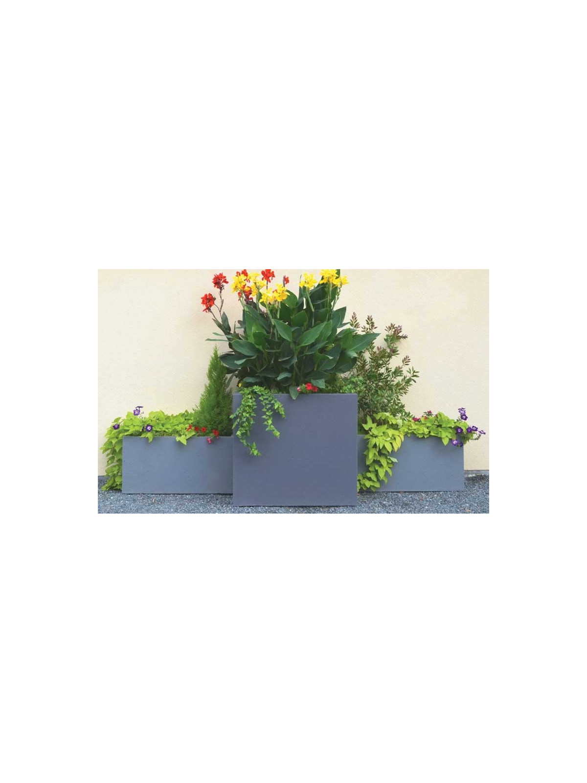 JARDINIÈRE SULLY EN BETON GRAVILLONS LAVES OU SABLE