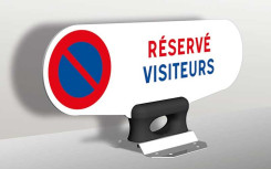 BUTÉE DE PARKING - PLACE RESERVEE