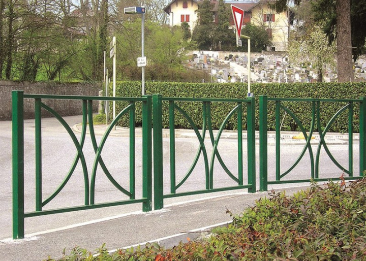 BARRIERE VAUBAN 1100 mm MISE EN SITUATION VOIRIE PUBLIQUE