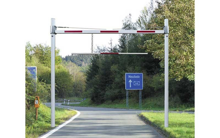 PORTIQUE FIXE SUR PLATINES