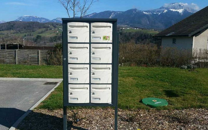 POTEAUX A SCELLER POUR BOITE AUX LETTRES GALAXIE