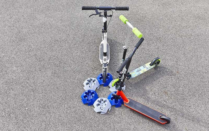 SUPPORT EXTERIEUR STATIONNEMENT TROTTINETTES AU SOL POUR ESPACE PUBLIC