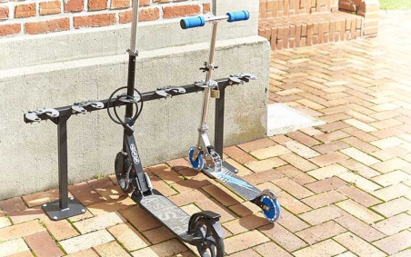SUPPORT SUR PIED DE STATIONNEMENT POUR PARKING DE TROTTINETTES