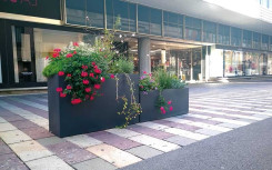 JARDINIÈRE SÉPARATEUR DROIT DESIGN POUR EXTÉRIEUR
BORDURE FLEURIE POUR TERRASSE ET ESPACE DÉTENTE EN PLEIN AIR