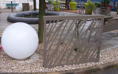 SPHÈRE LUMINEUSE NOMADE DÉCORATION EXTÉRIEURE