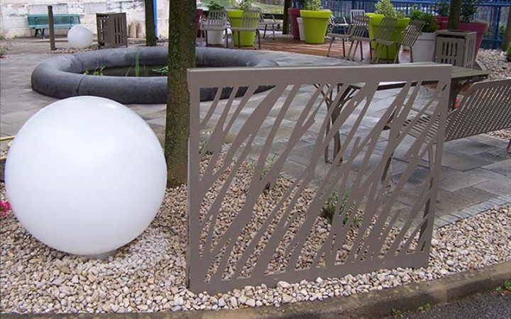 SPHÈRE LUMINEUSE NOMADE DÉCORATION EXTÉRIEURE