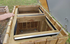 CORBEILLE DOUBLE VONNE - TRI SELECTIF
CORBEILLE EN BOIS ESPACE PUBLIC