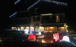 SPHERE AU SOL LUMINEUSE RGB