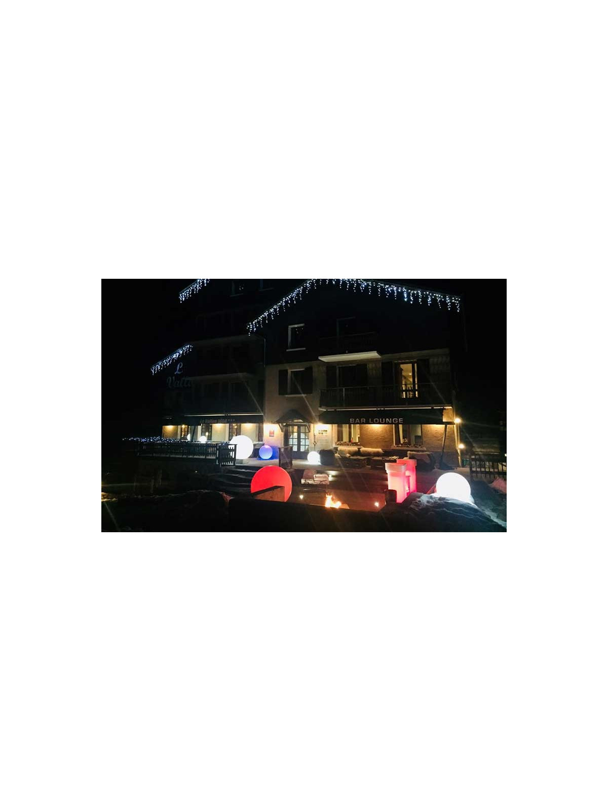 SPHERE AU SOL LUMINEUSE RGB