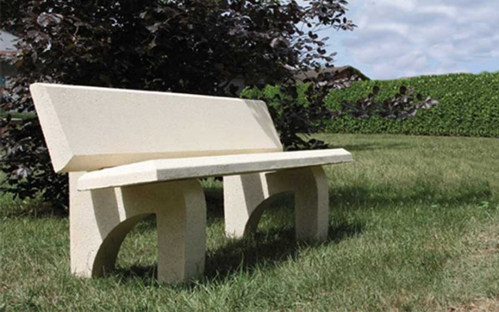 BANC BÉTON MEDY
INSTALLATION DANS ESPACE PUBLIC JARDIN OU PARC