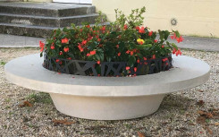 JARDINIÈRE COUPOLE BÉTON
POT DE FLEUR ET BANC BÉTON