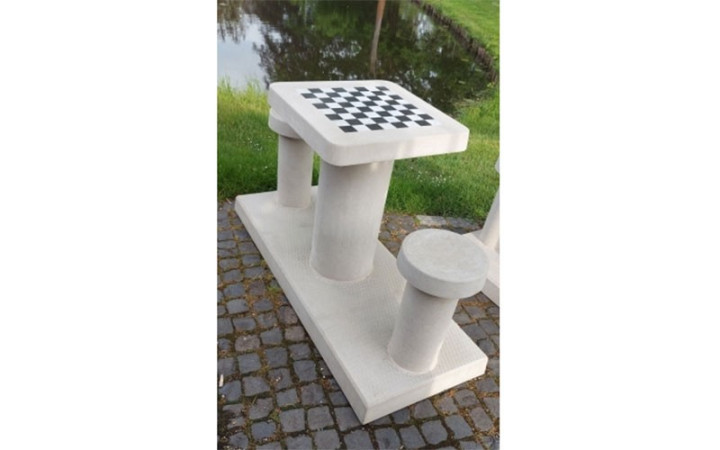 TABLE EXTERIEURE DE JEUX ÉCHEC BÉTON 2 PLACES
JEUX D’ÉCHEC EXTERIEUR POUR COLLECTIVITÉ ET ESPACE PUBLIC