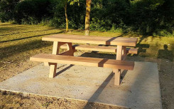 TABLE DE PIQUE NIQUE ST GERMAIN EN BETON