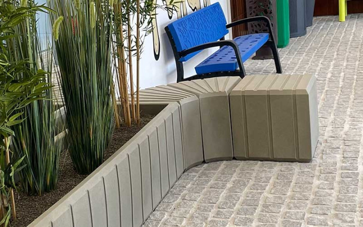 ANGLE POLYETHYLENE CALVI GRIS FONCE