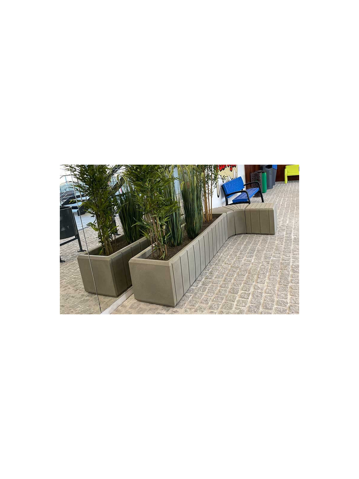 JARDINIERE POLYETHYLENE CALVI GRIS FONCE