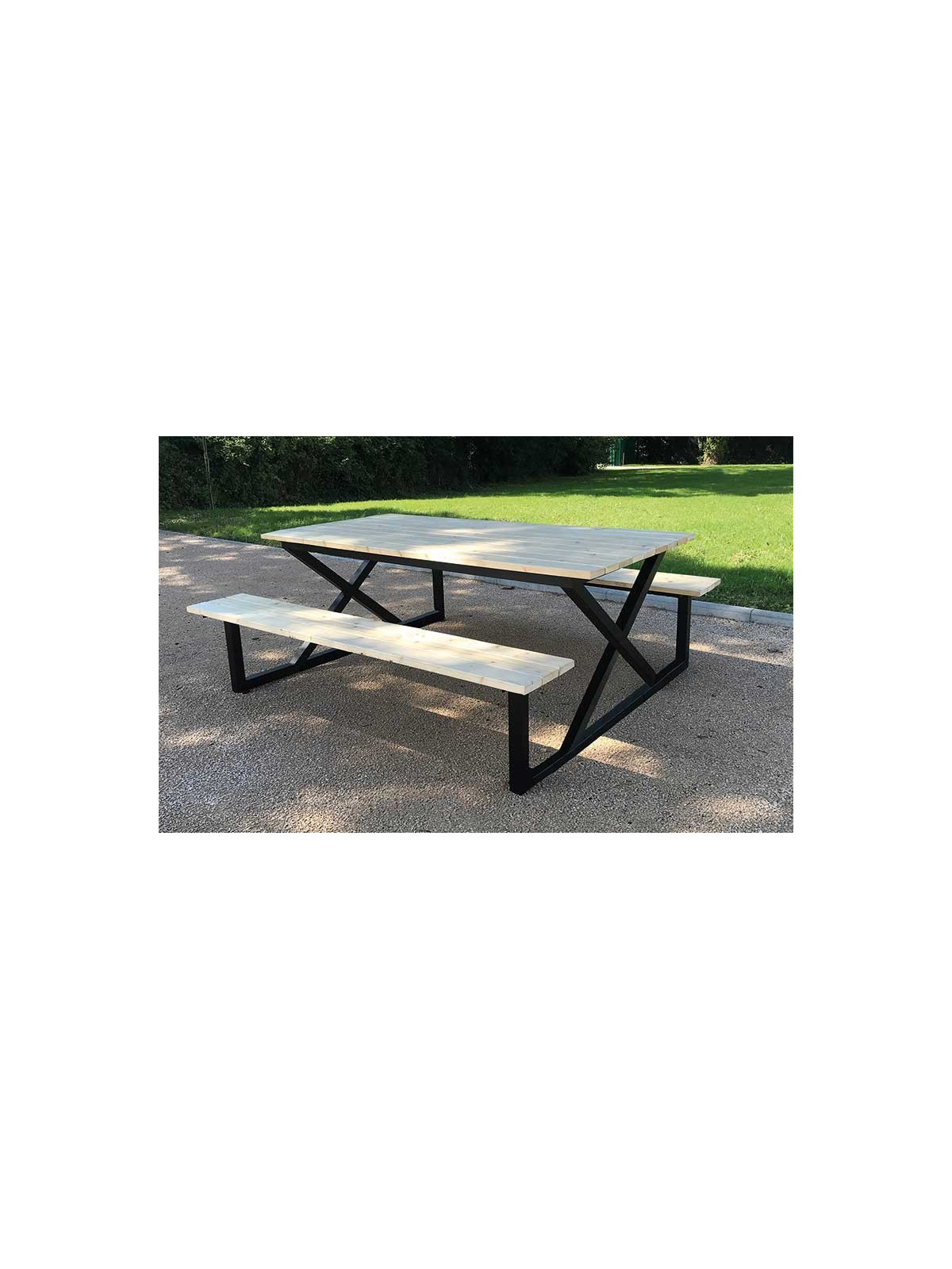 TABLE DE PIQUE NIQUE ANDILLY