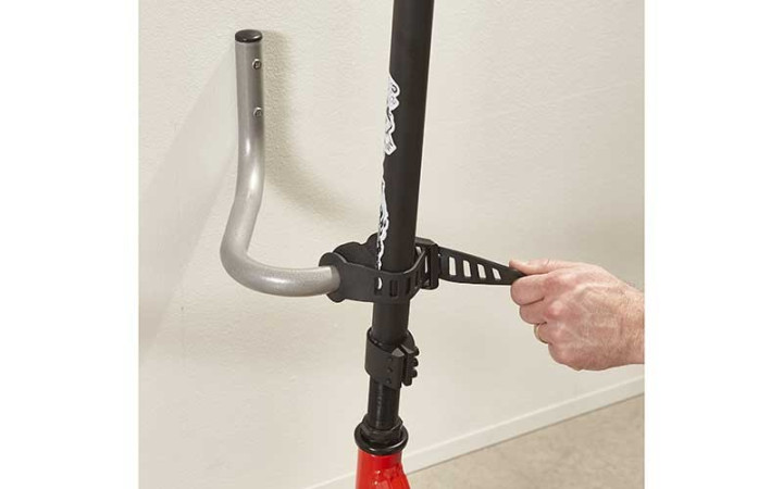 SUPPORT TROTTINETTE MURAL