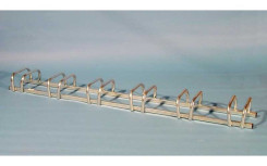 RÂTELIER AU SOL 6 TROTTINETTES