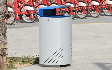 CORBEILLE LIMOSA AVEC COUVERCLE BLEU