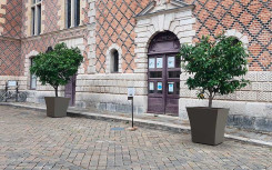 POT EXTERIEUR VOGUE CARRE MODERNE 
JARDINIÈRE CARRÉ DESIGN EN POLYÉTHYLÈNE PROFESSIONNEL ET COLLECTIVITÉ