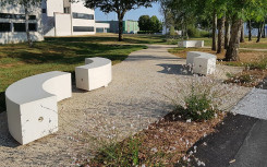 BANQUETTE BÉTON COURBE ISOLA