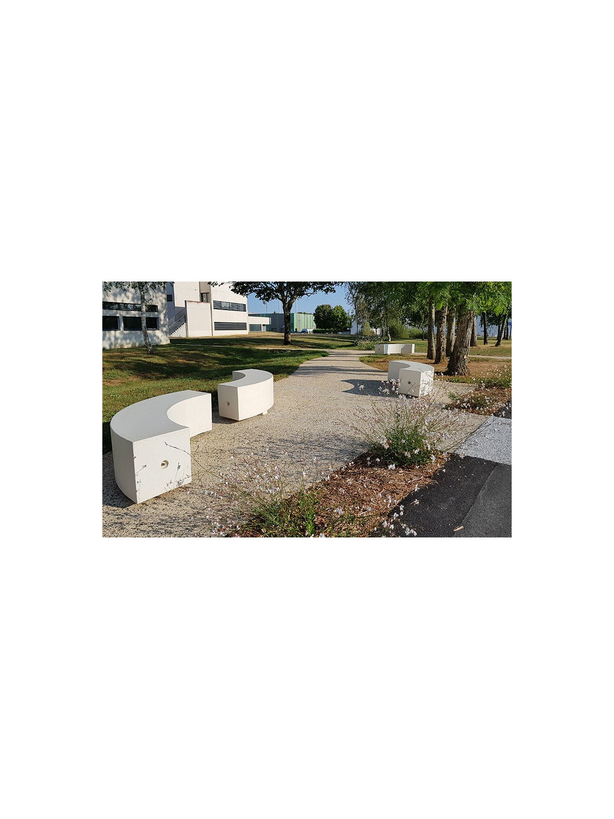 BANQUETTE BÉTON COURBE ISOLA