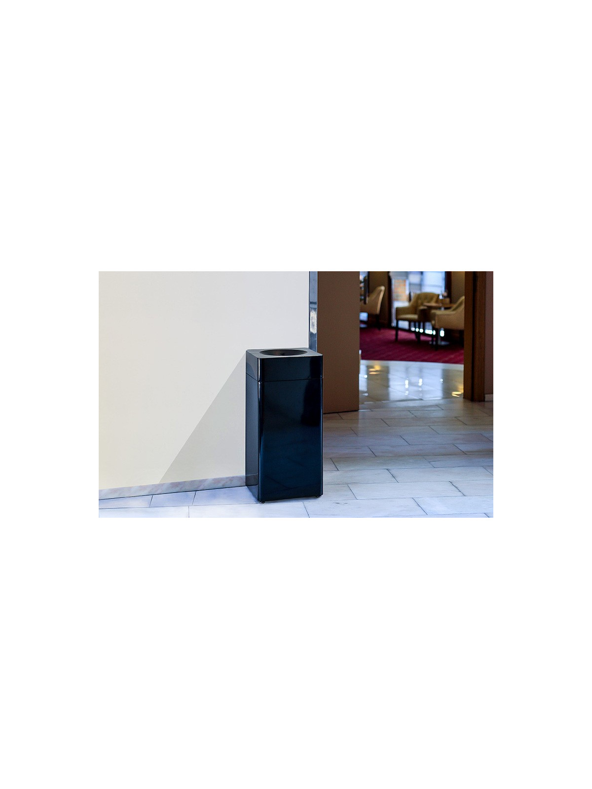 COLLECTEUR LUCIA CARRE ANTI FEU MISE EN SITUATION
POUBELLE INTÉRIEURE POUR GESTION DE DÉCHET DANS ENTREPRISE