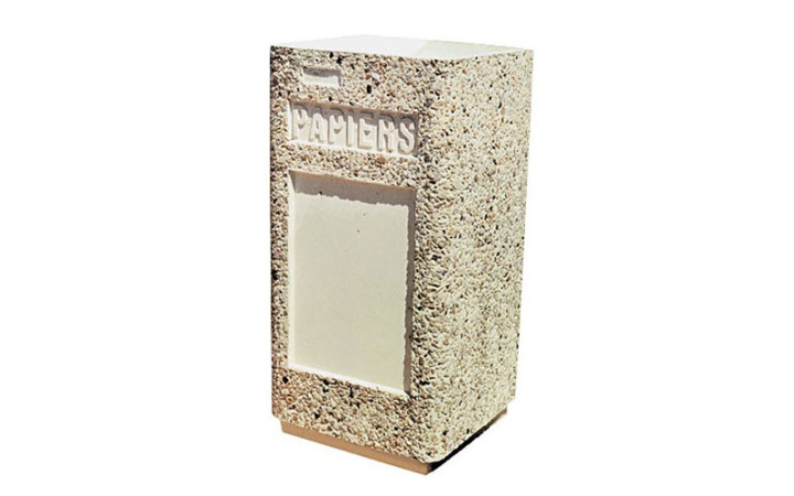 CORBEILLE EN BÉTON GERMAIN
POUBELLE BÉTON CARRÉE POUR ESPACE VERT