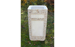 OPTION COUVERCLE AVEC PORTE SAC
En acier peint en BEIGE