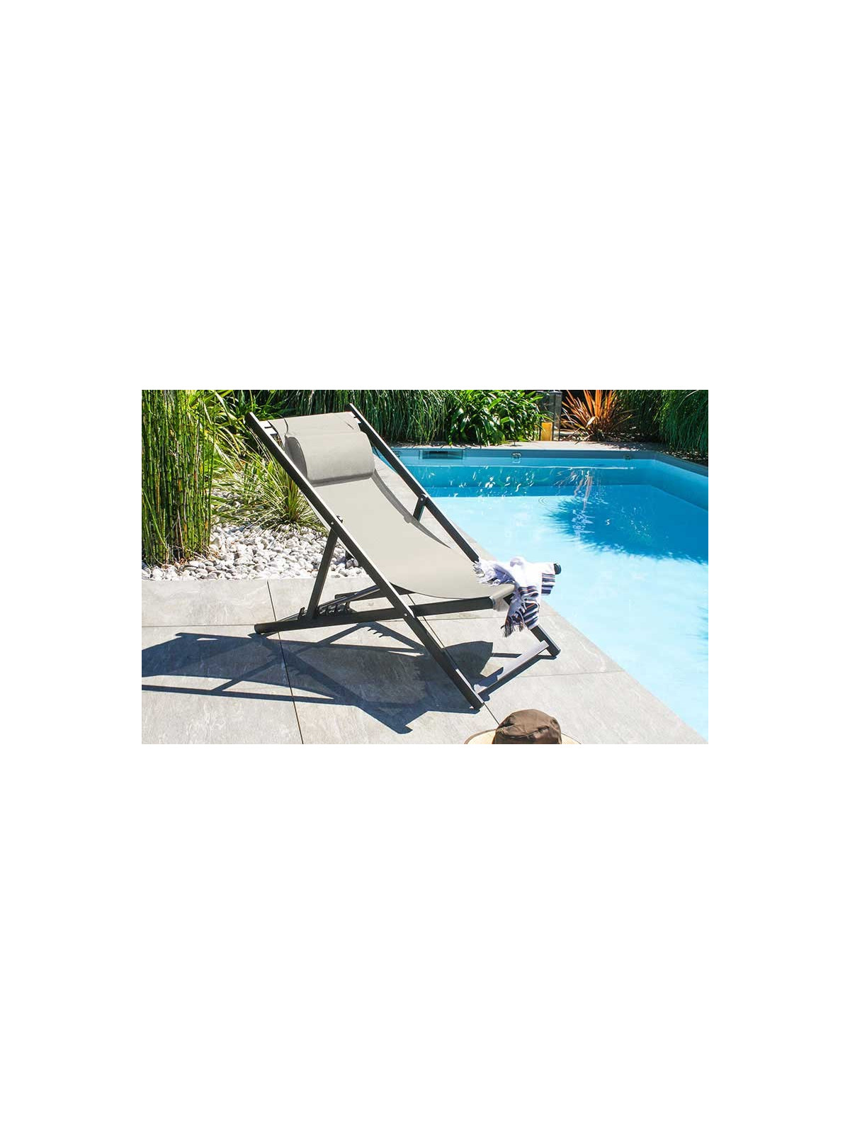 CHILIENNE SOLINE GRIS
MOBILIER DE REPOS ALUMINIUM