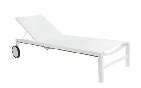 LOT DE 2 CHAISES LONGUES CASSIS BLANCHE
