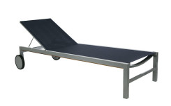 LOT DE 2 CHAISES LONGUES CASSIS NOIR