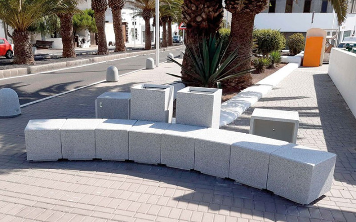 CUBE BLOC COURBE SENEB
ASSISE BÉTON POUR EXTÉRIEUR