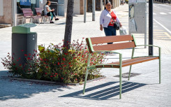 BANC OSTRA EN BOIS EXOTIQUE ESPACE PUBLIC EXTÉRIEUR