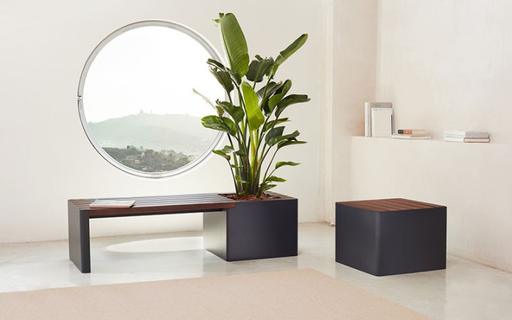 BANC ÉQUIPÉ D UNE JARDINIÈRE
MOBILIER URBAIN ACIER ET BOIS