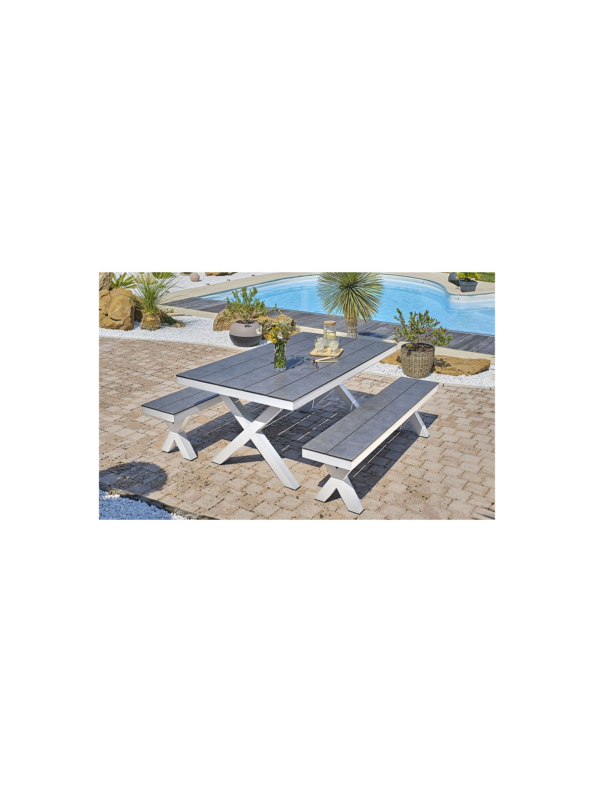 TABLE DE PIQUE NIQUE CISNA
TABLE DESIGN EXTERIEUR POUR JARDIN ET TERRASSE