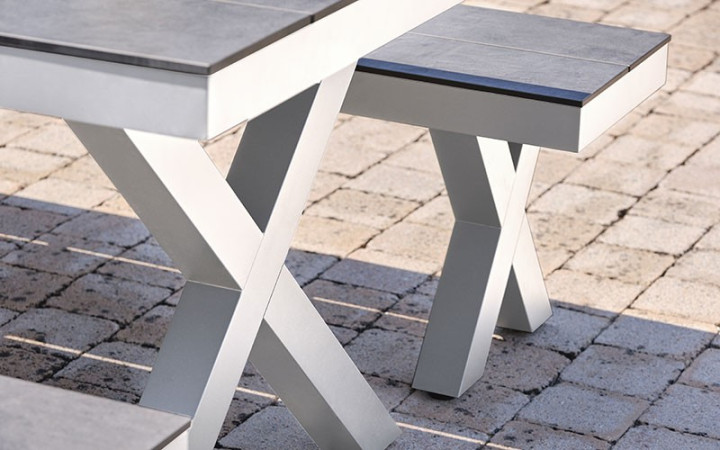 TABLE DE PIQUE NIQUE CISNA
TABLE DESIGN EXTERIEUR POUR JARDIN ET TERRASSE