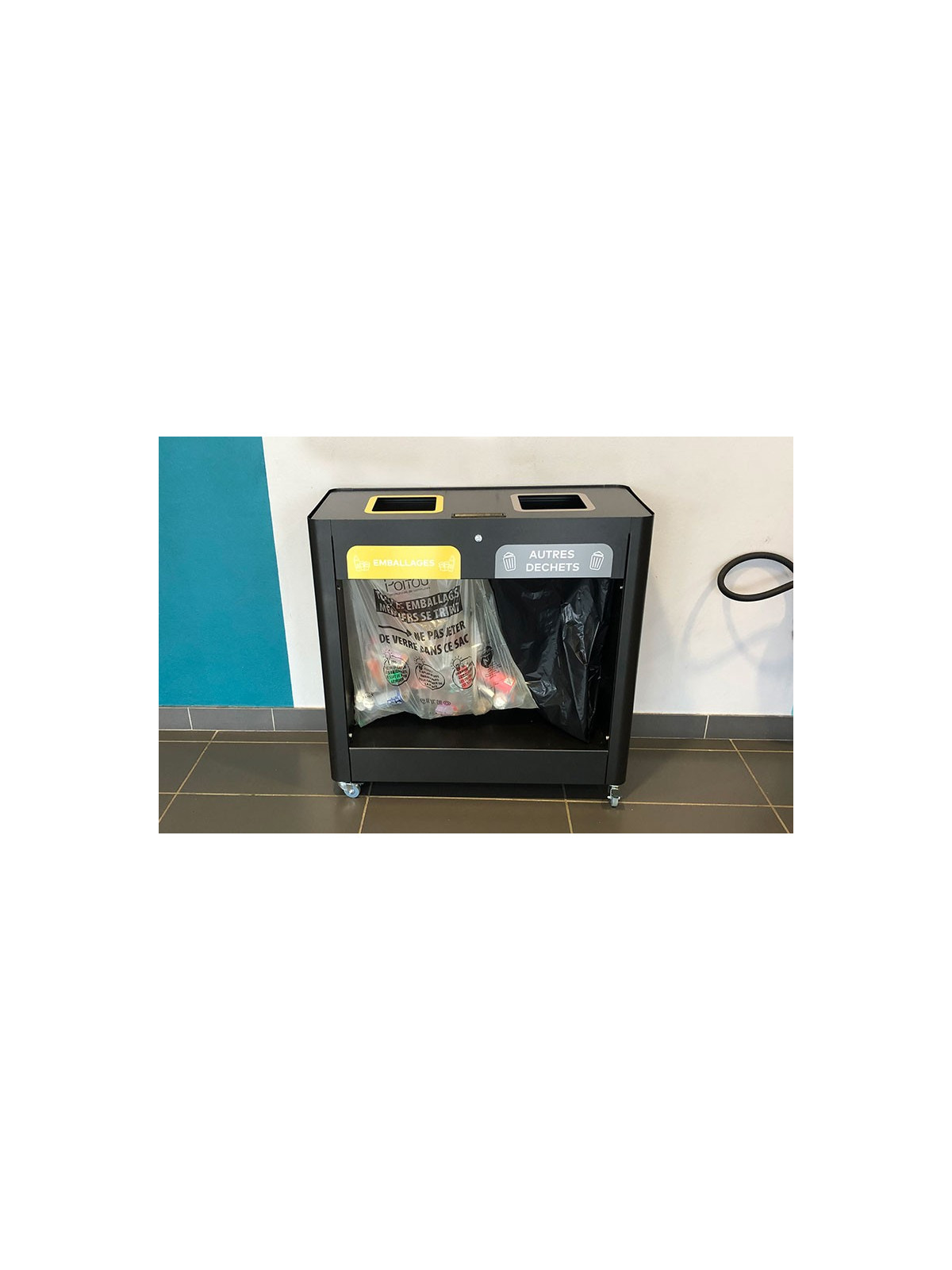 MEUBLE DE TRI SÉLECTIF MORA 110 L
CORBEILLE DE TRI INTÉRIEUR VIGIPIRATE POUR RECYCLAGE