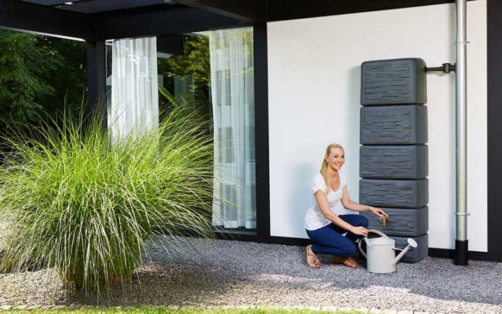 CUVE A EAU MURAL 300 L POLYÉTHYLÈNE RECYCLE ET RECYCLABLE
RÉSERVOIR ET RÉCUPÉRATEUR D'EAU DE PLUIE 300 L