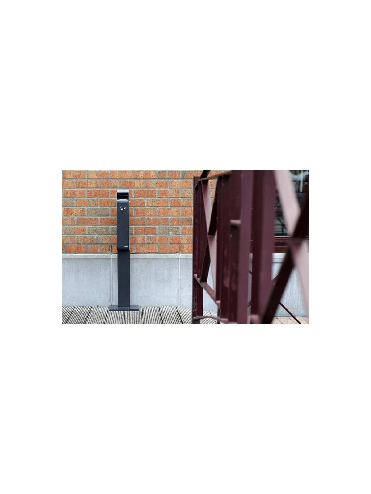 CENDRIER VULO SUR PIED