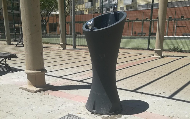 Fontaine extérieure Sacha double robinet