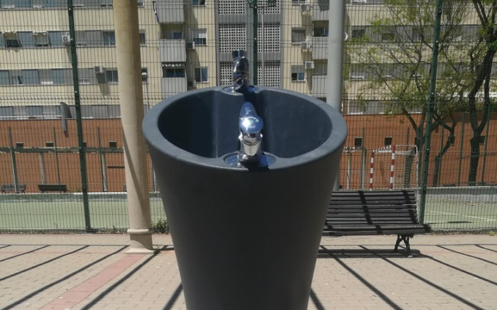 Fontaine extérieure Sacha double robinet