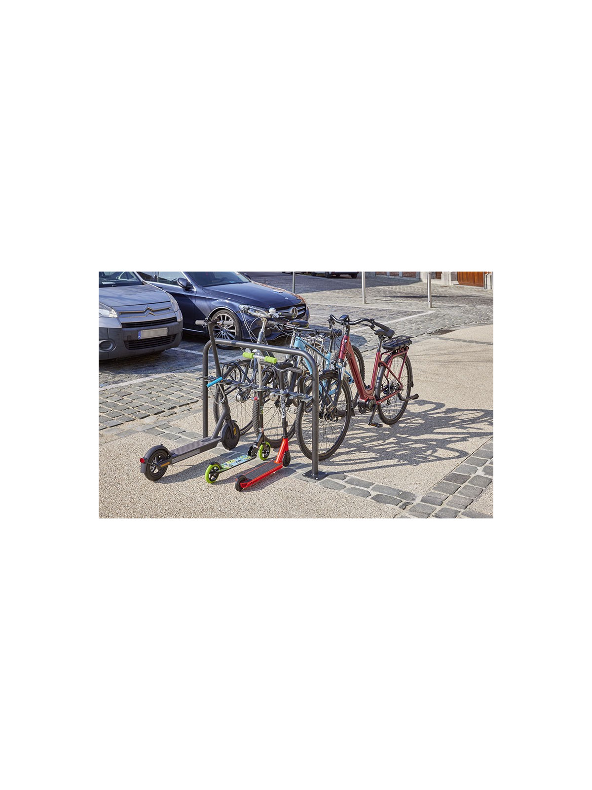 RANGE 3 VÉLOS ET 6 TROTTINETTES POUR COLLECTIVITÉS 
SOLUTION DE STATIONNEMENT POUR VÉLOS ET TROTTINETTES  POUR ESPACE EXTÉRIEUR