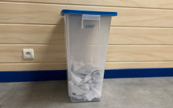 POUBELLE DE TRI PAPIER
CORBEILLE INTERIEURE BLEU DÉCHET PAPIER
COLLECTEUR DE DÉCHET POLYPROPYLENE